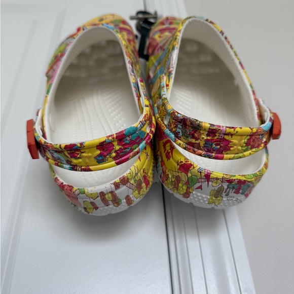 Brand New WDW 50th Anniversary Crocs W8/M6 HTF - Picture 3 of 9